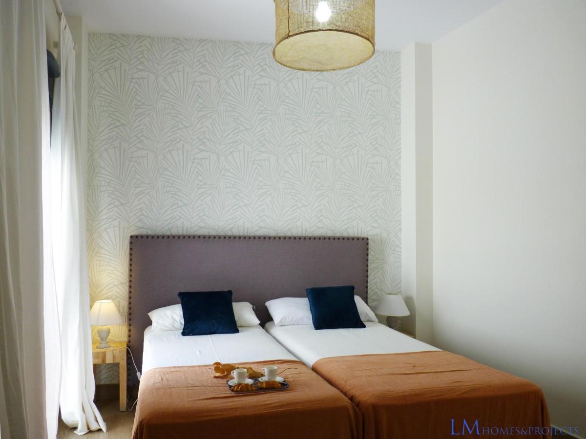 Alameda Square Apartment Seville Exterior photo