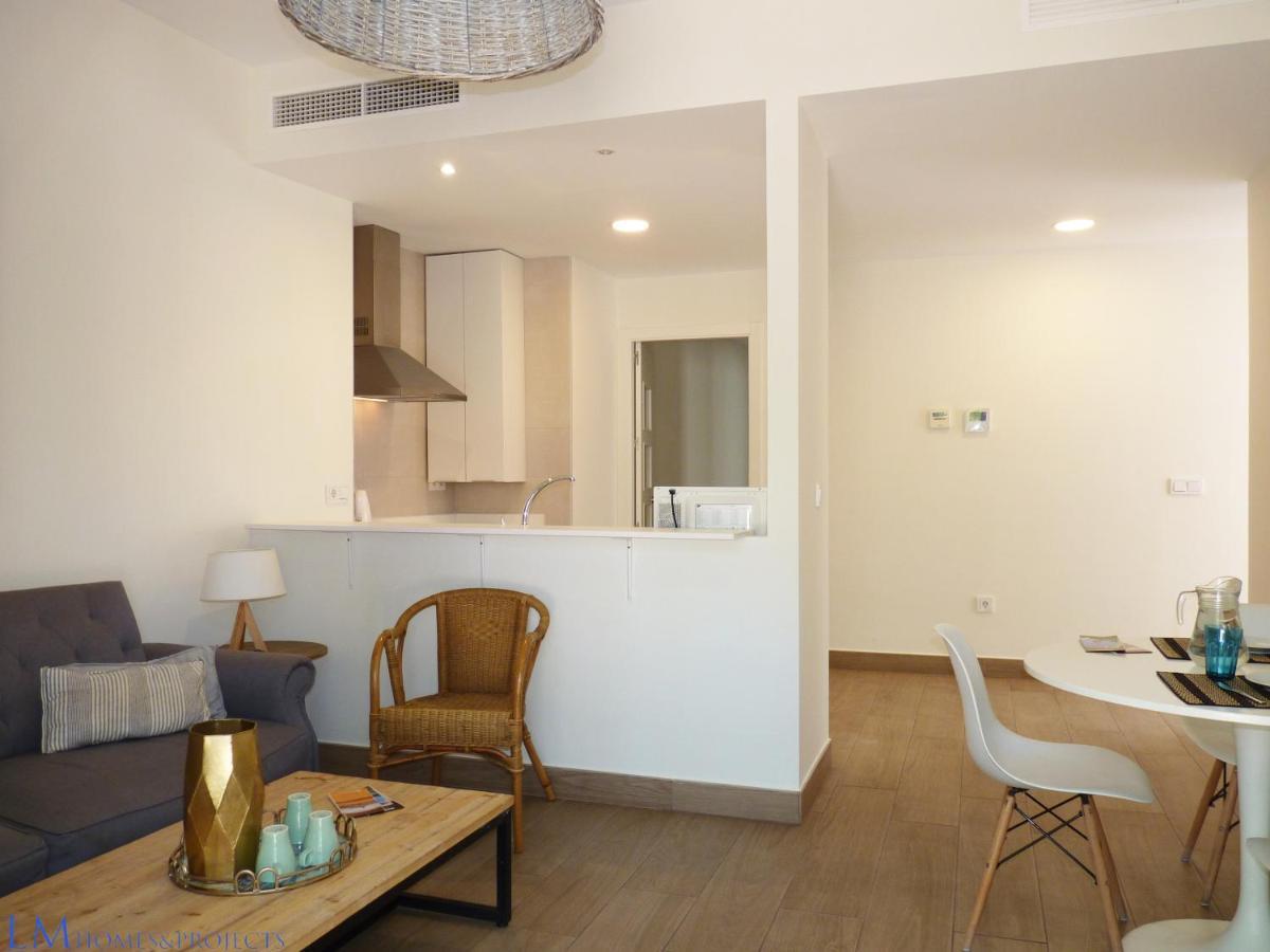 Alameda Square Apartment Seville Exterior photo